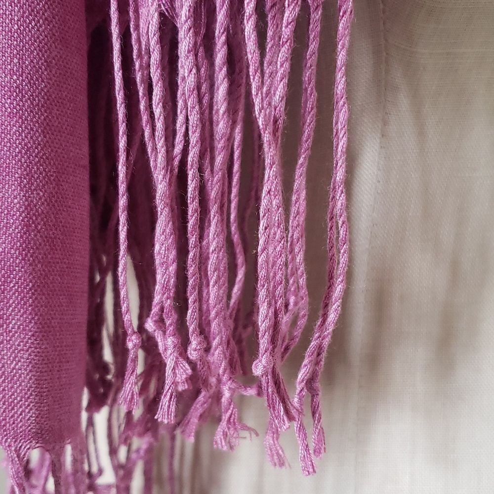 OZSOY Turkey Pink Red Woven Lightweight Fringe Scarf Wrap NWOT - Picture 5 of 7